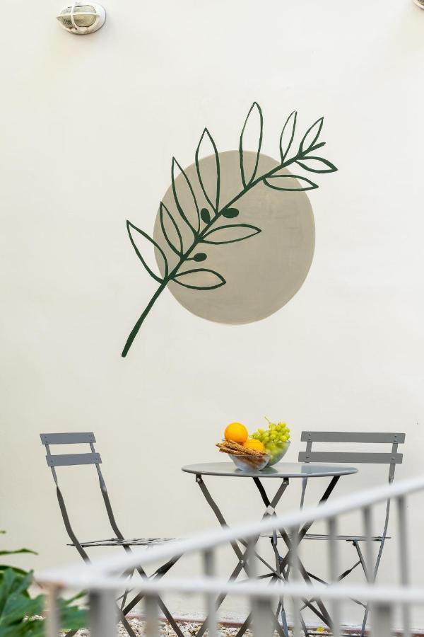 Central5 Boutique Apartments With Common Garden Next To Metro Athen Eksteriør billede