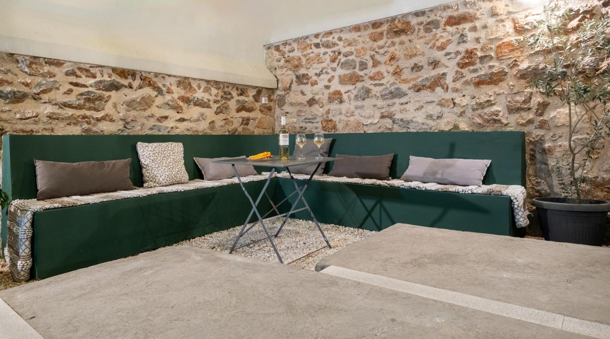 Central5 Boutique Apartments With Common Garden Next To Metro Athen Eksteriør billede